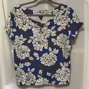 Scoop neck top size xl